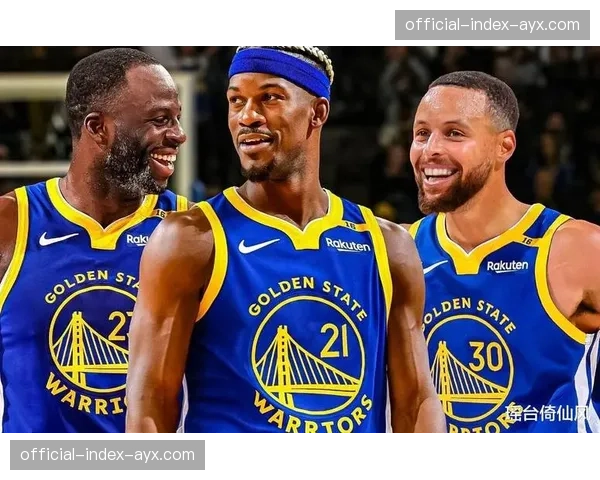 深度复盘:从录像看,勇士队近三场第四节命中率暴跌与防守轮转速度放缓的关联。 深度复盘:从录像看,勇士队近三场第四节命中率暴跌与防守轮转速度放缓的关联。